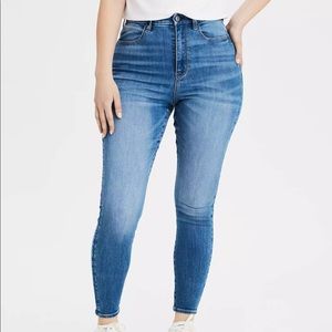 American Eagle Distressed High Rise Jegging